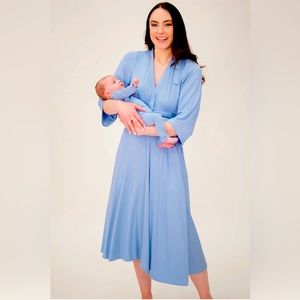 LILA LABOR POSTPARTUM GOWN IN PERIWINKLE BLUE